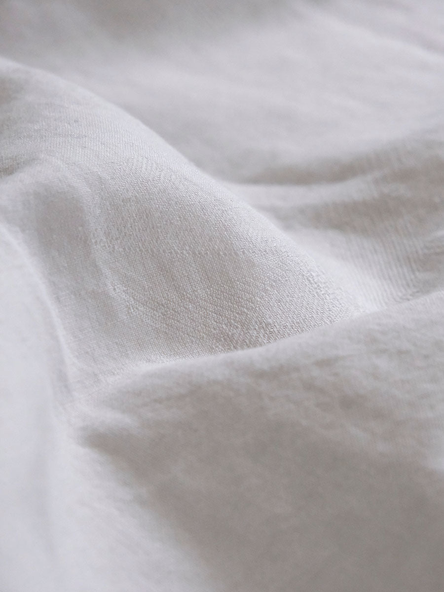 ウォーターリリー アンティークホワイト w160cm 50%cotton 50%linen