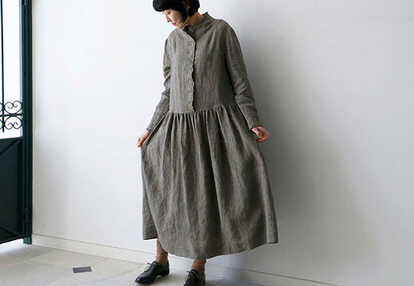 優雅なたたずまいのワンピース《アントワーヌ》 — LISETTE