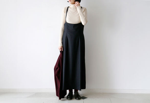 シーンに柔軟なハイウエストの肩紐ロングスカート