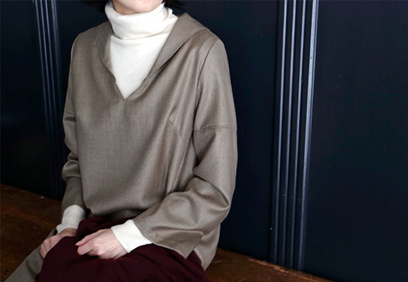 セーラーカラーで魅せる、プルオーバーワンピース