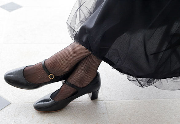 甘さに寄らない フランスチュールレースのロマンティシズム