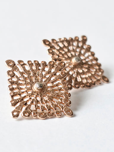 OLD TO NEW k10 ガーネット ブローチ　マッチ　吉田史　ヒナタノオト OLD TO NEW 吉田史 受注会 「白秋」 — LISETTE