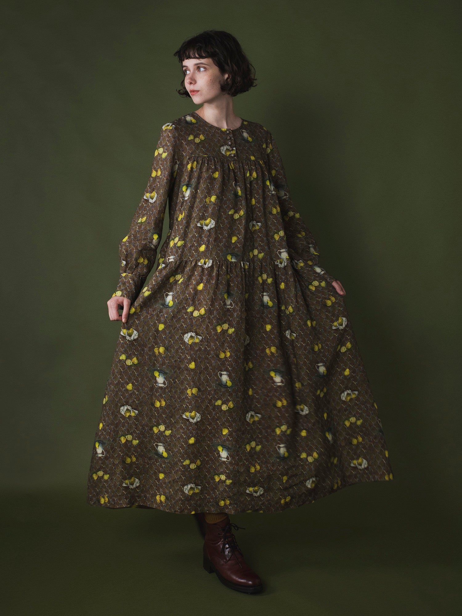 2025AWカタログ掲載（モデル身長172cm）