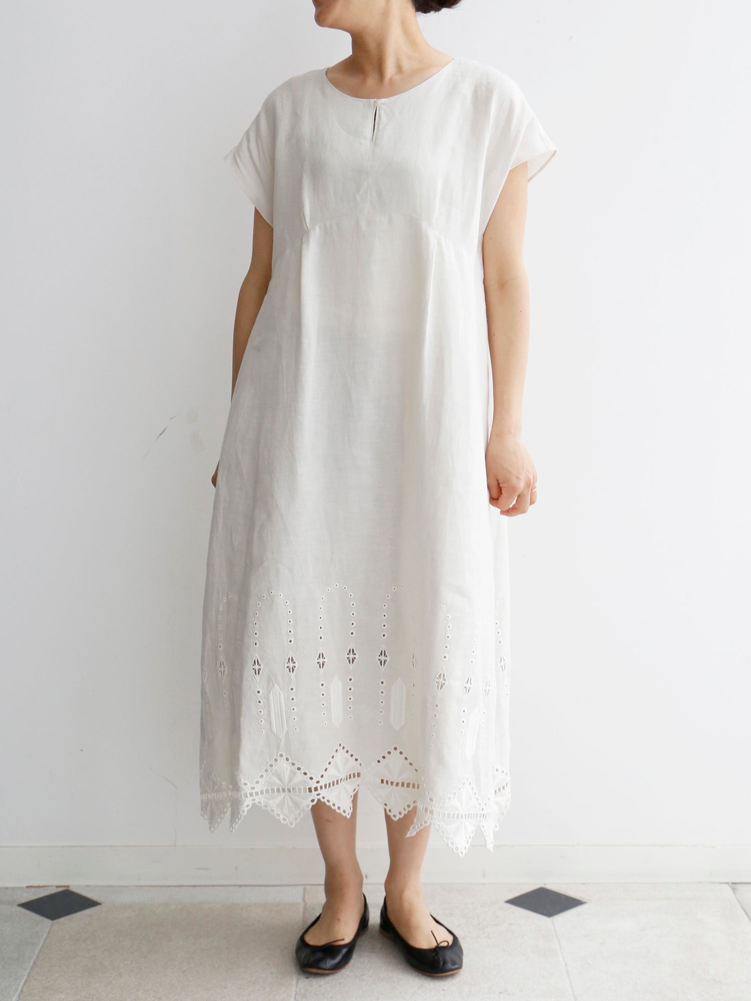 アンティークホワイト36（身長160cm）