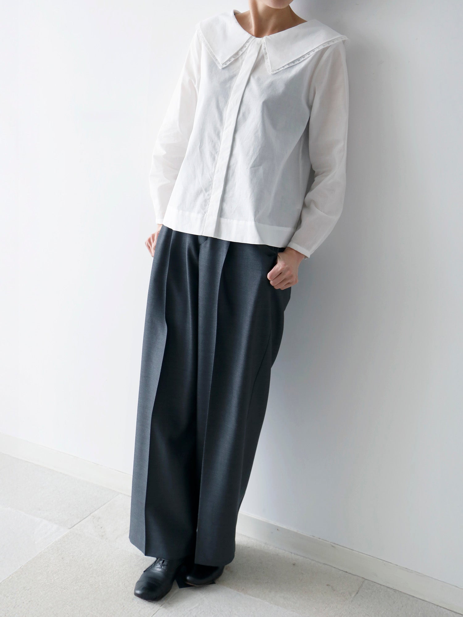 ブラウス：エロディ（身長166cm）