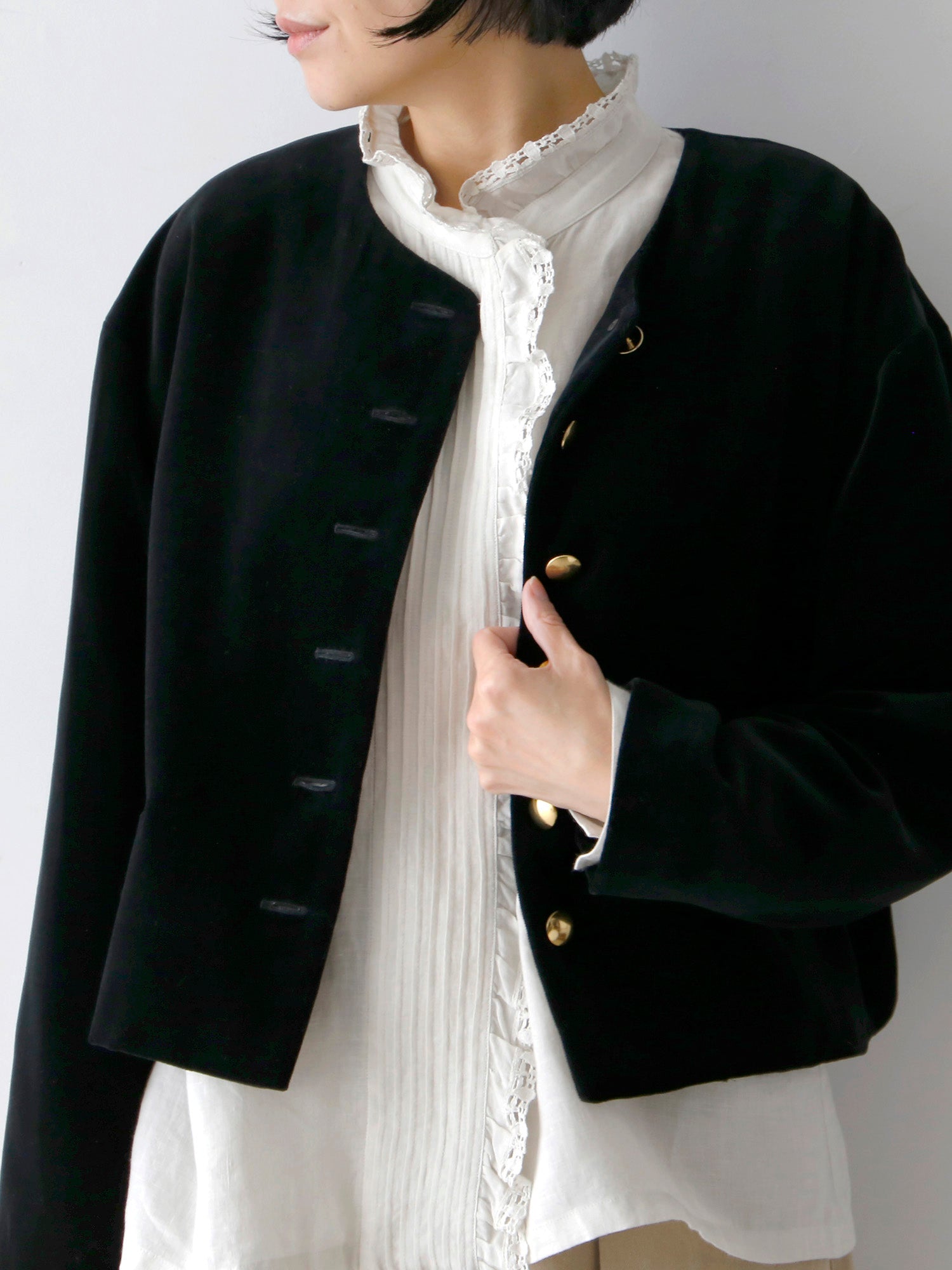 ブラウス：エロイーズ（身長166cm）