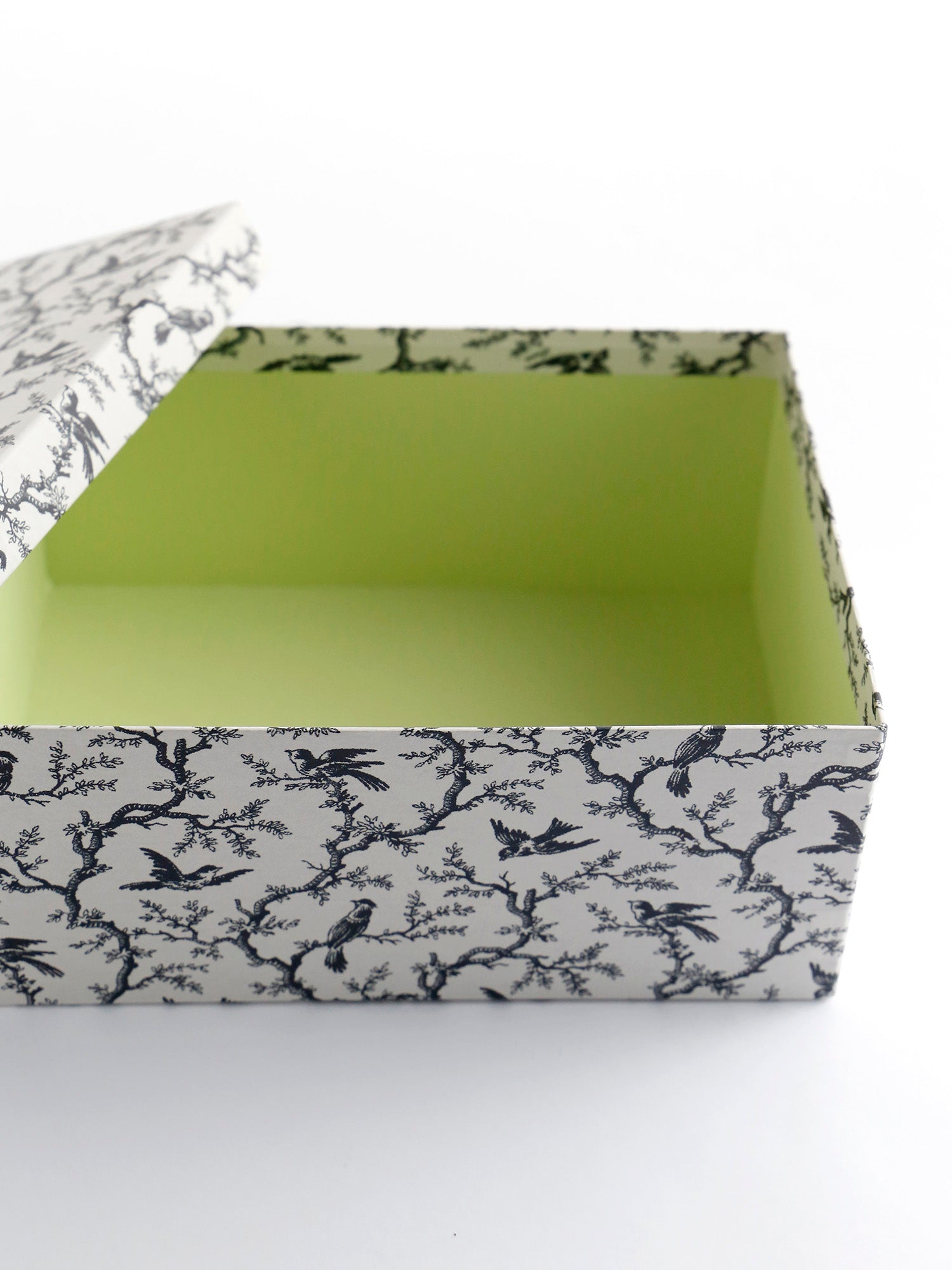 ロアゾ柄ボックス