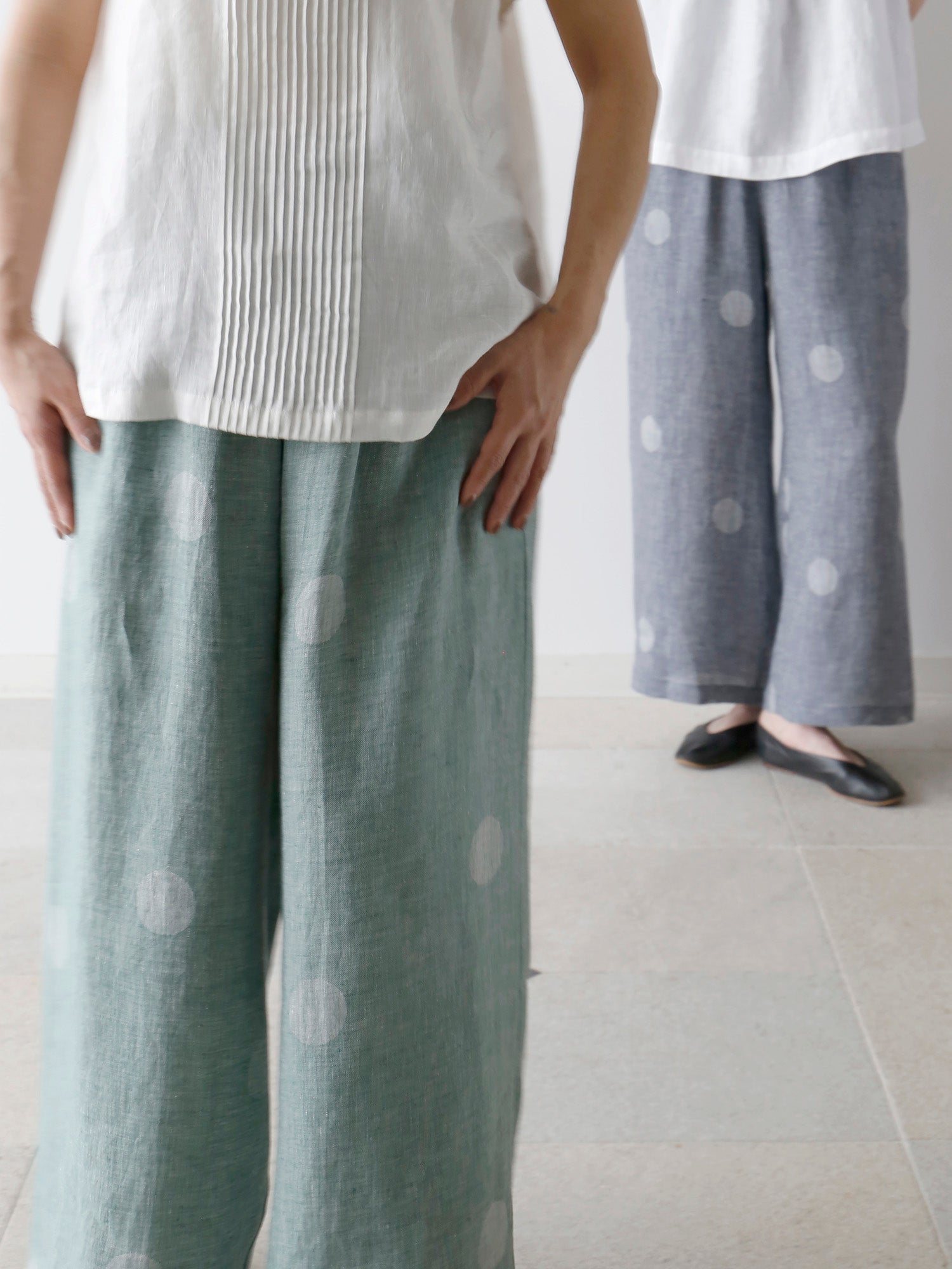 左：マント　右：マラン