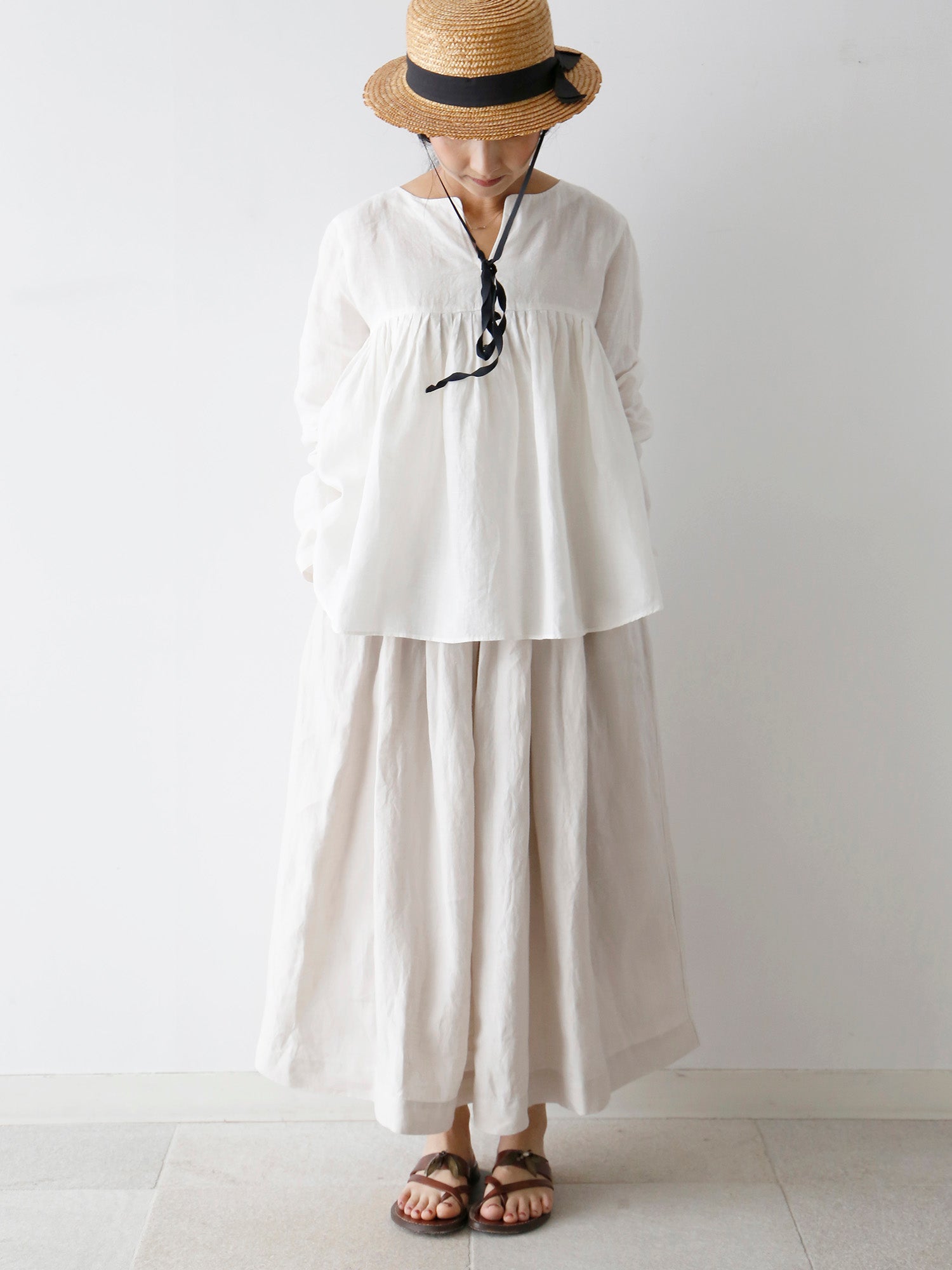 ブラウス：エミリン（身長153cm）