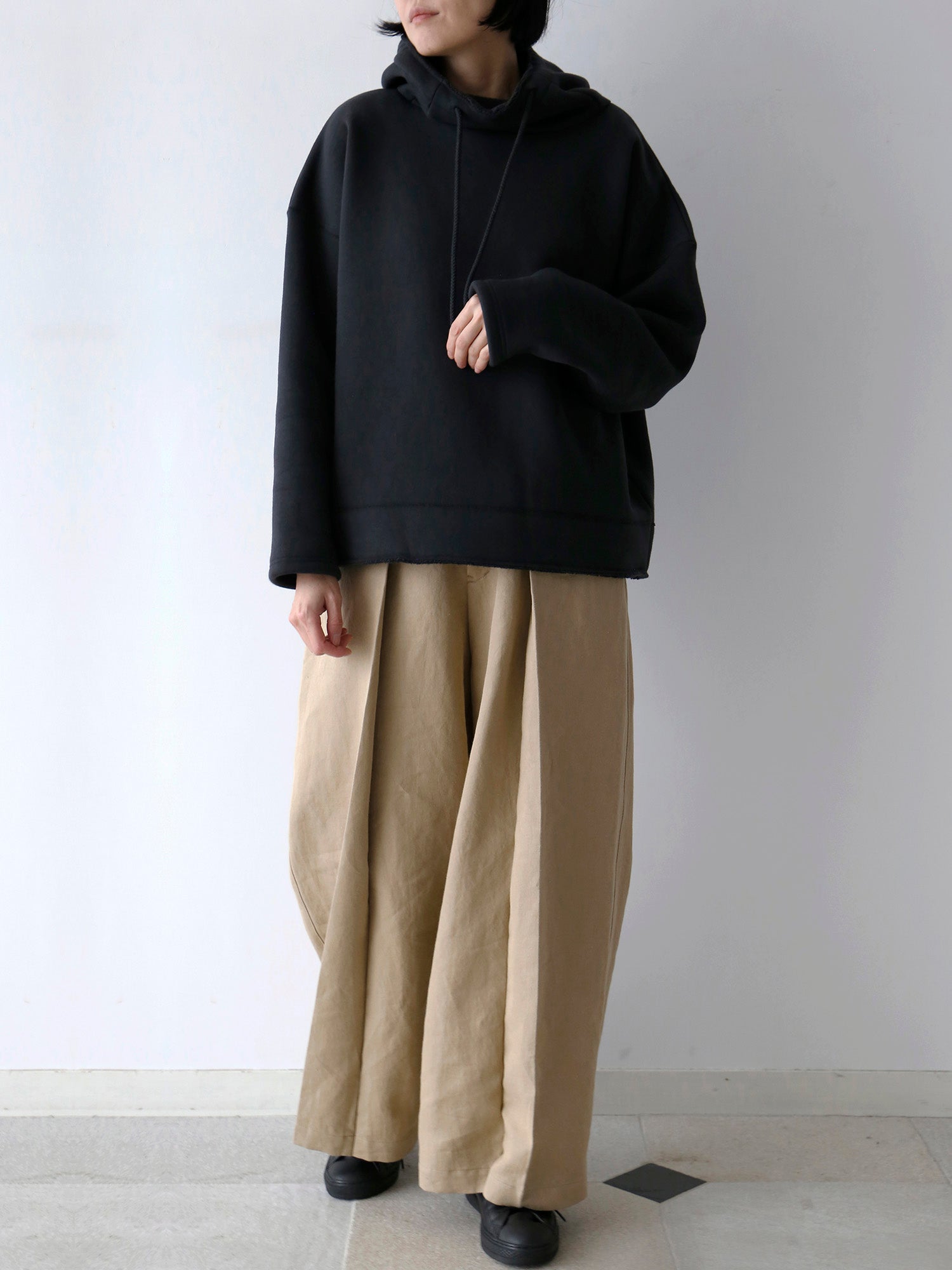 パンツ：コリー（身長166cm）