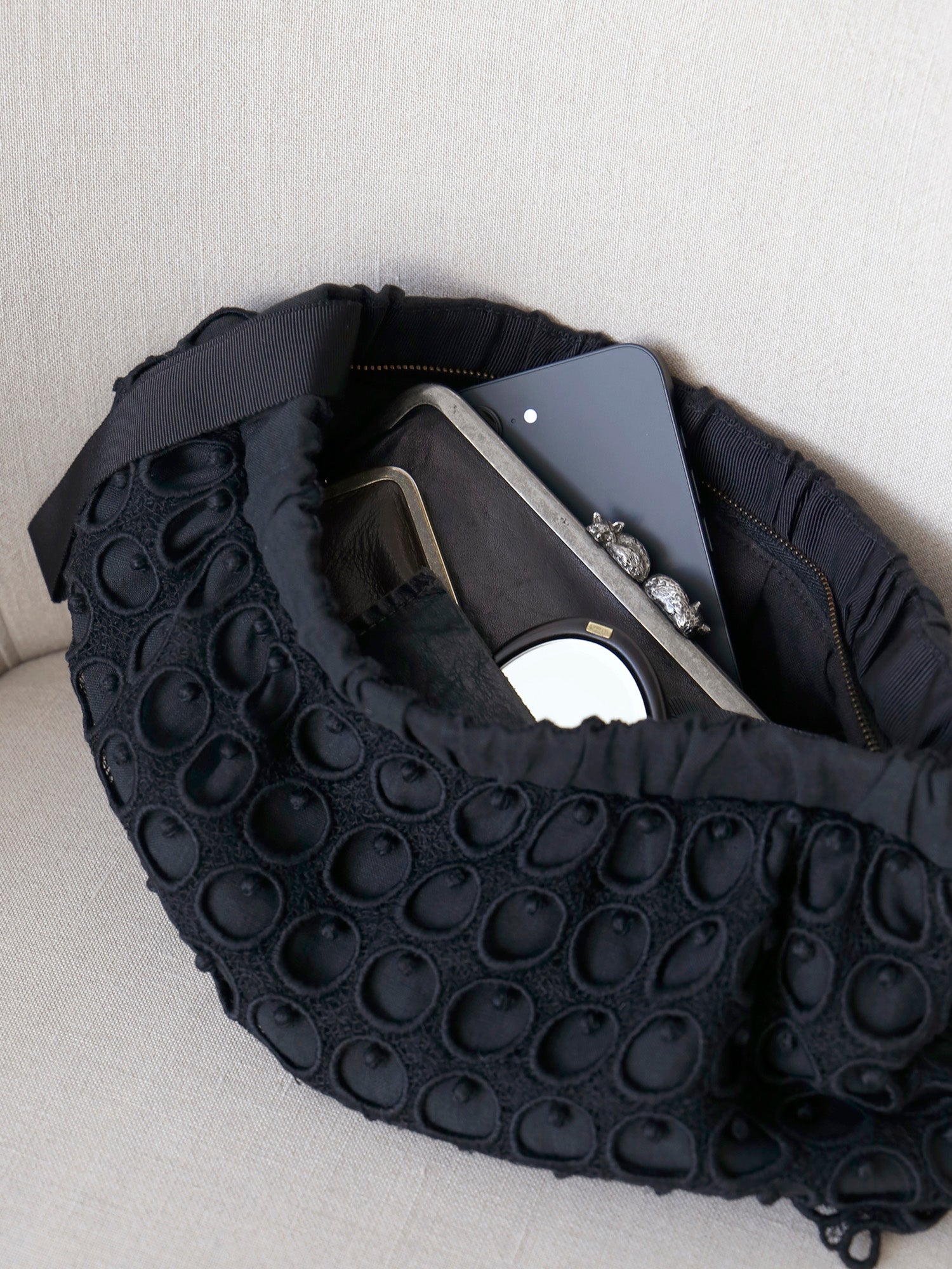 【入荷連絡受付中】クラッチ・ウフ /  クラッチ・ノアール