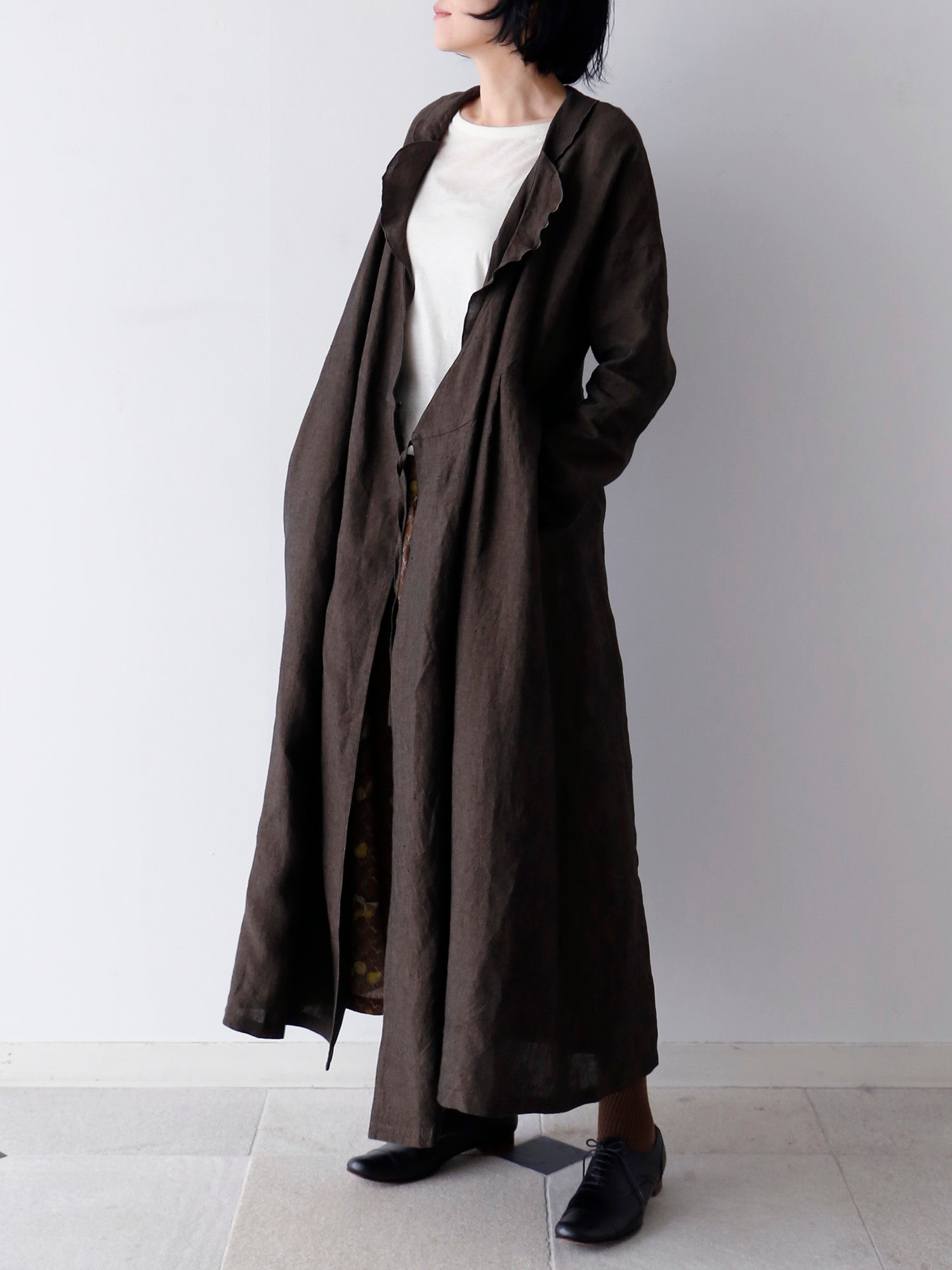 カットソー：HÉRNI No.30 ロングスリーブ<br>スカート：オンディーヌ / レ・ポワール（身長166cm）