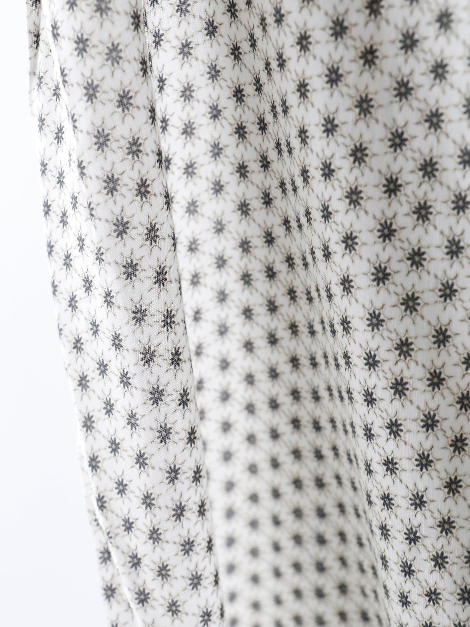 カリュクス w155cm 68%viscose 32%lin