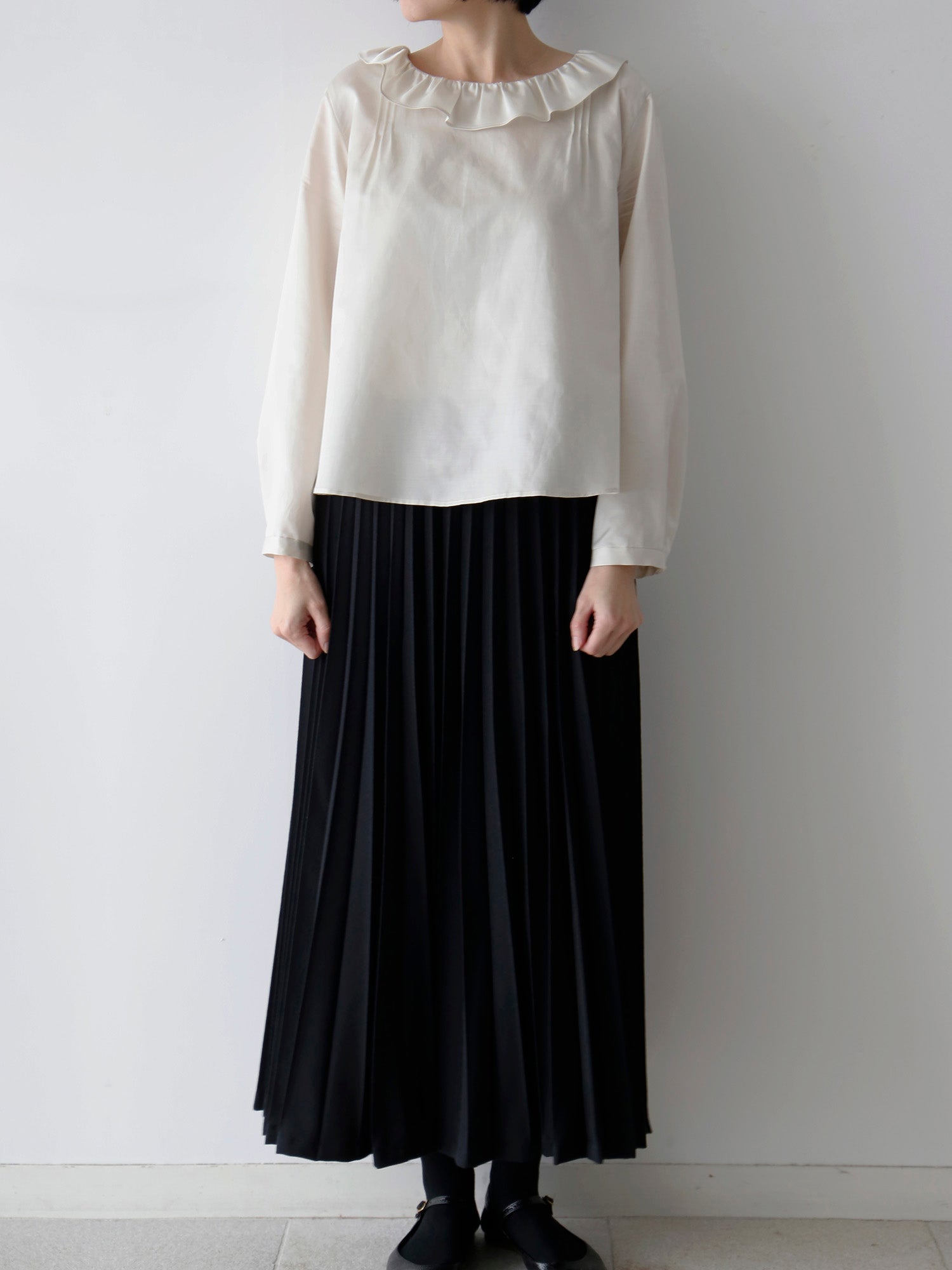 スカート：アンナリーナ（身長166cm）