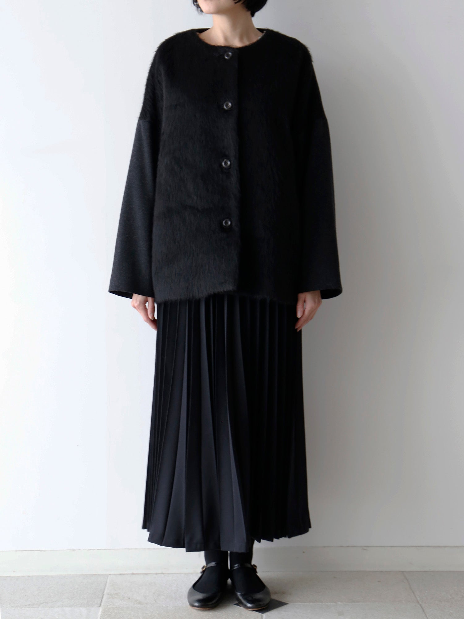 スカート：アンナリーナ