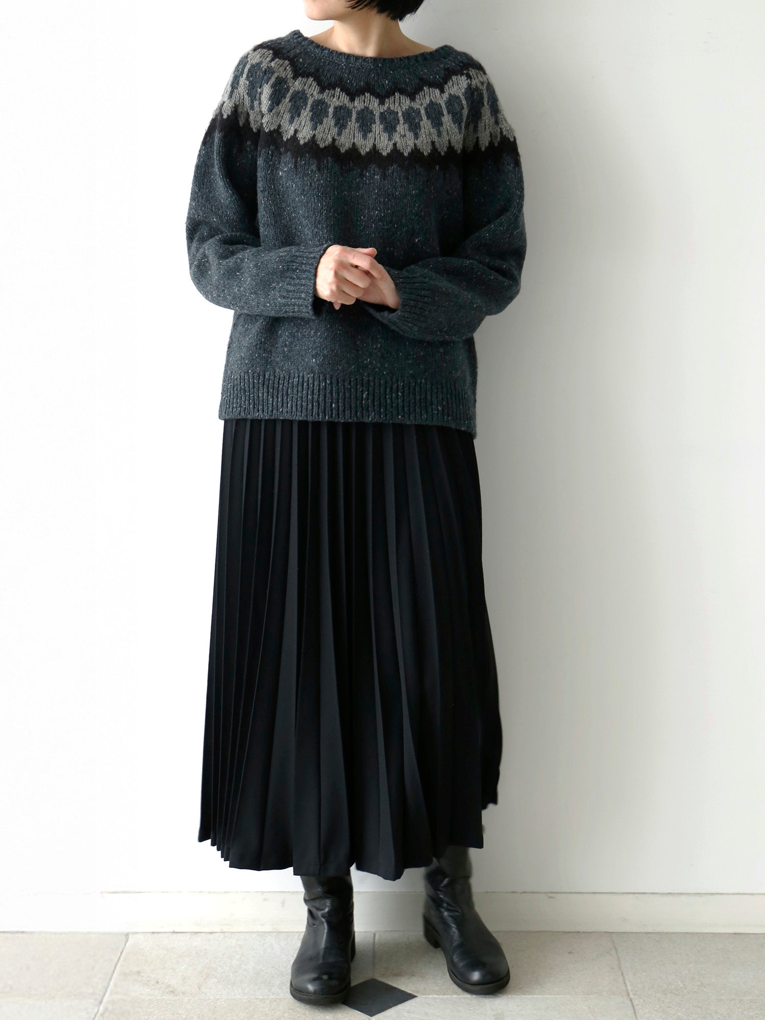 スカート：アンナリーナ