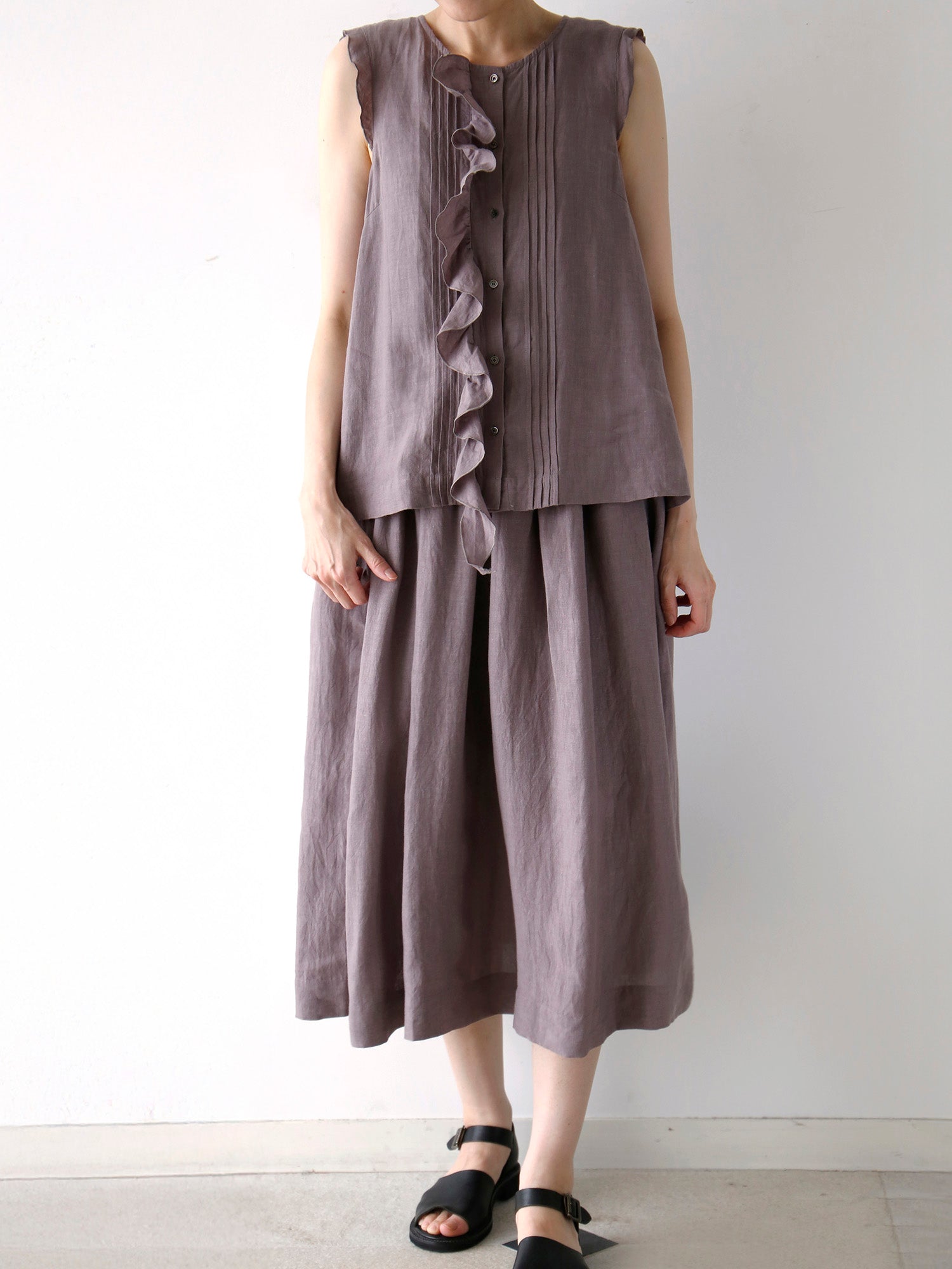 ブラウス：ステラ（身長166cm）