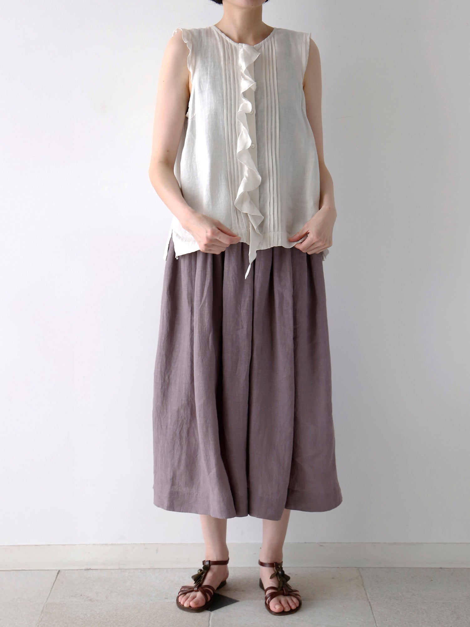 ブラウス：ステラ（身長166cm）