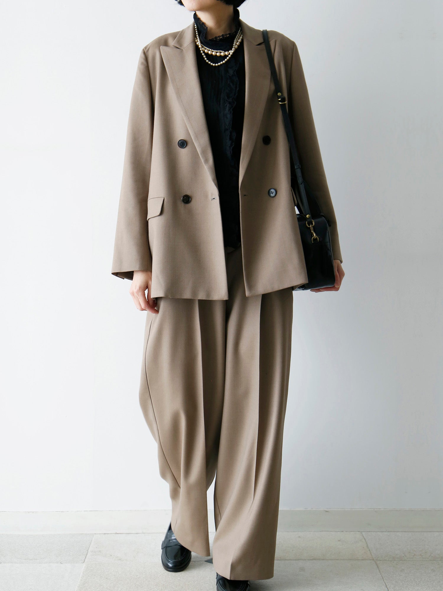 パンツ「レモンド」とセットアップで