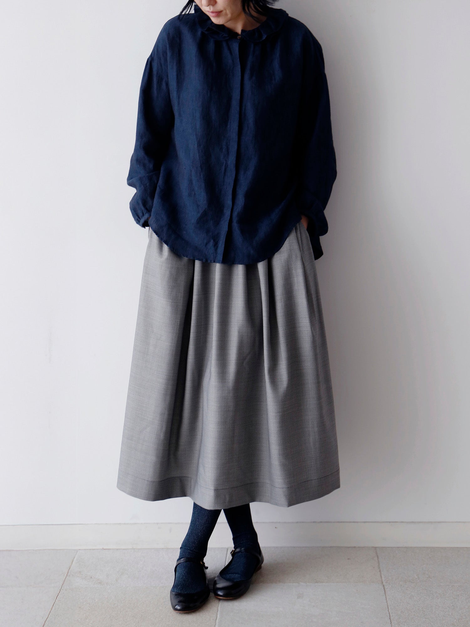 ブラウス：レイチェル