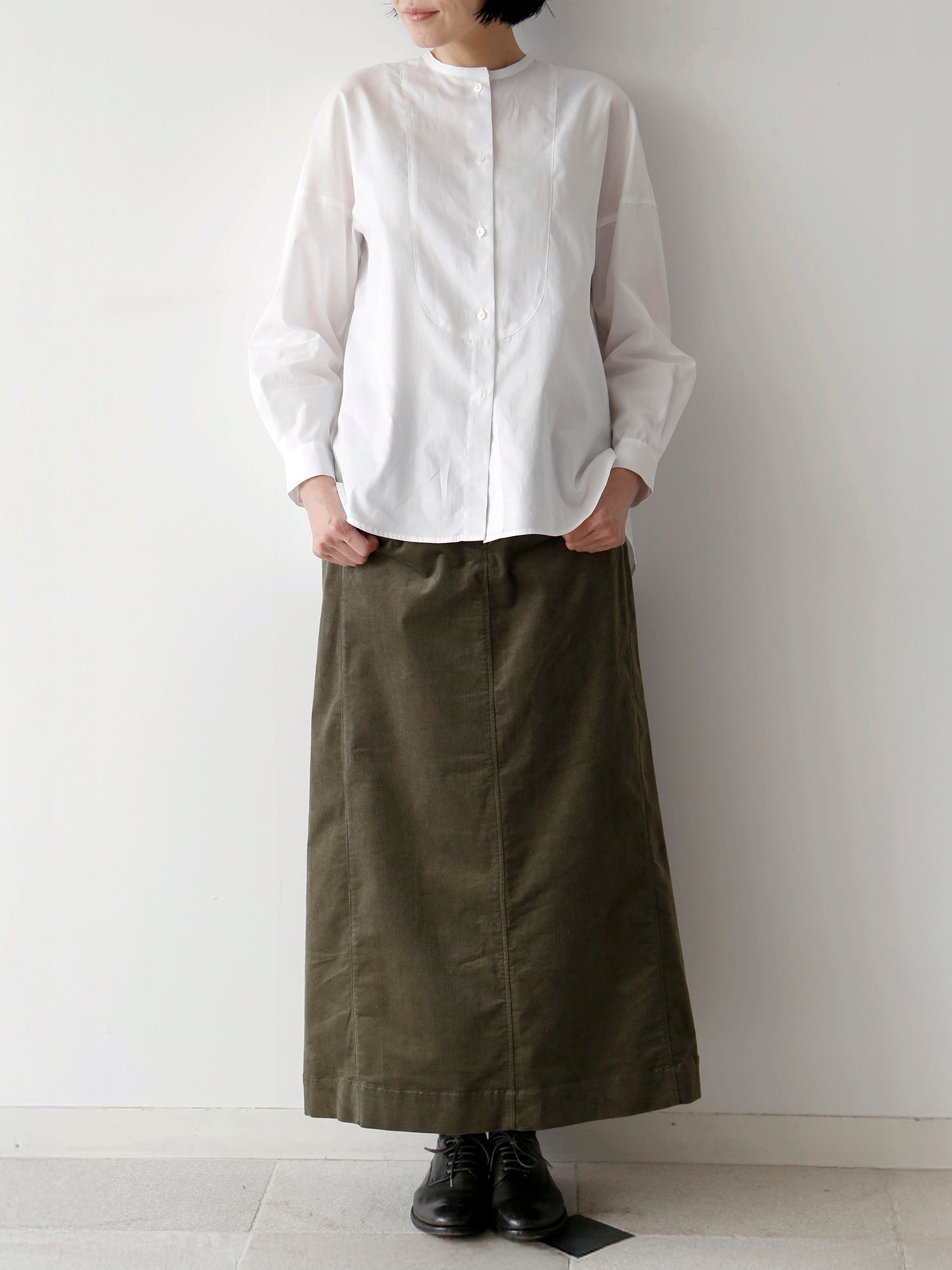 ブラウス：ドニーズ