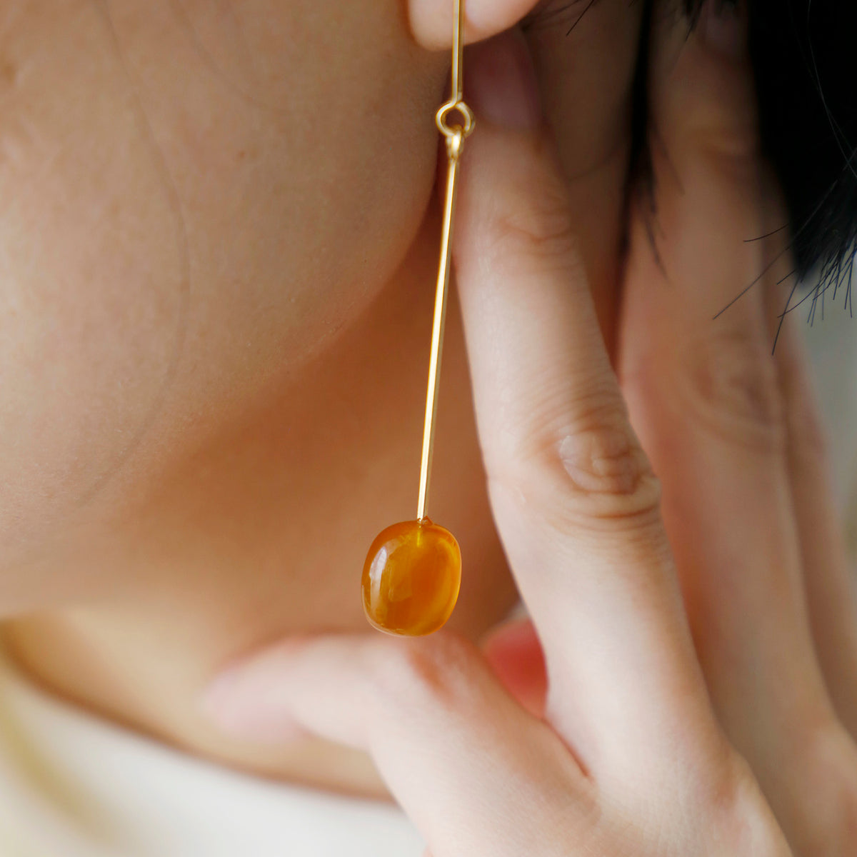 su Ha “UNKEI” 琥珀のピアス — LISETTE