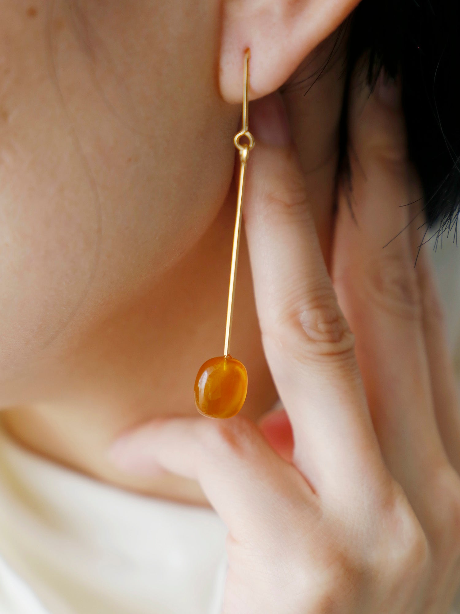 su Ha  “UNKEI” 琥珀のピアス