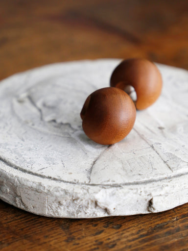 LISETTE　ダリアのブローチ ブローチ — LISETTE