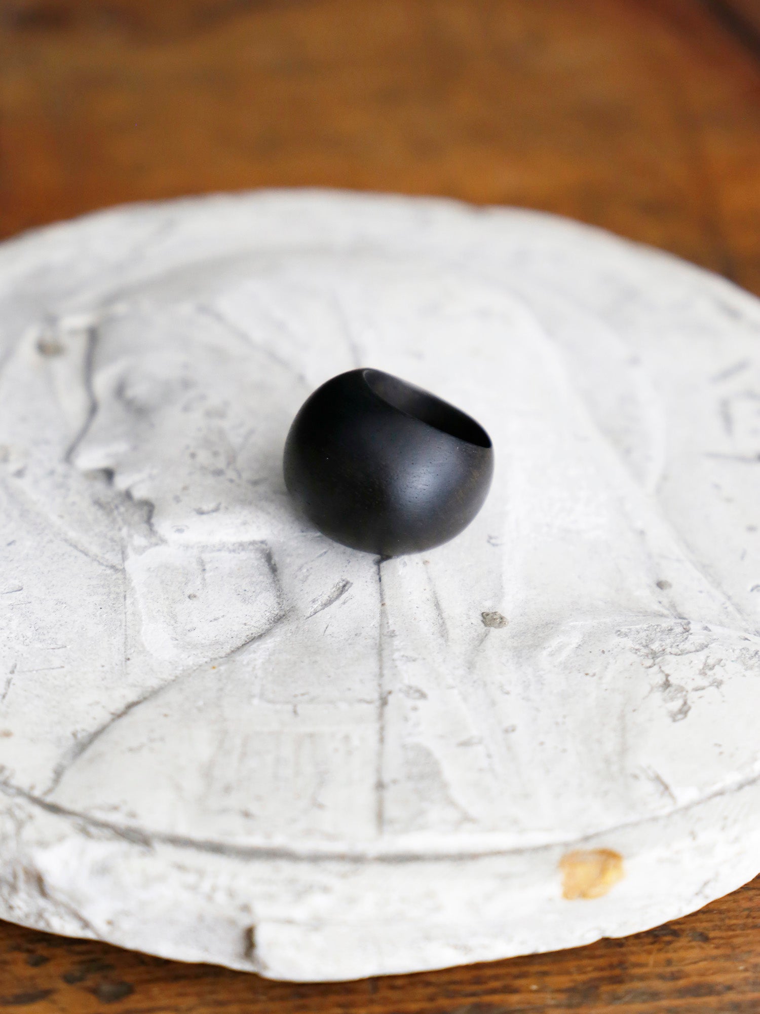 su Ha  “Wood ball” ウッドリング（黒柿）