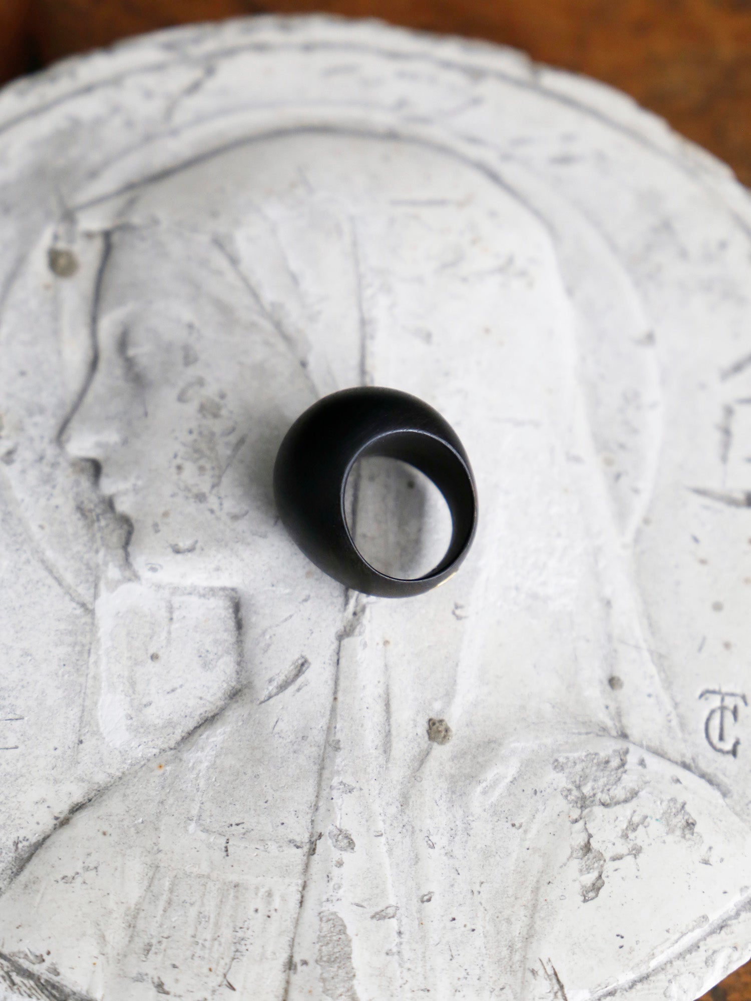 su Ha  “Wood ball” ウッドリング（黒柿）