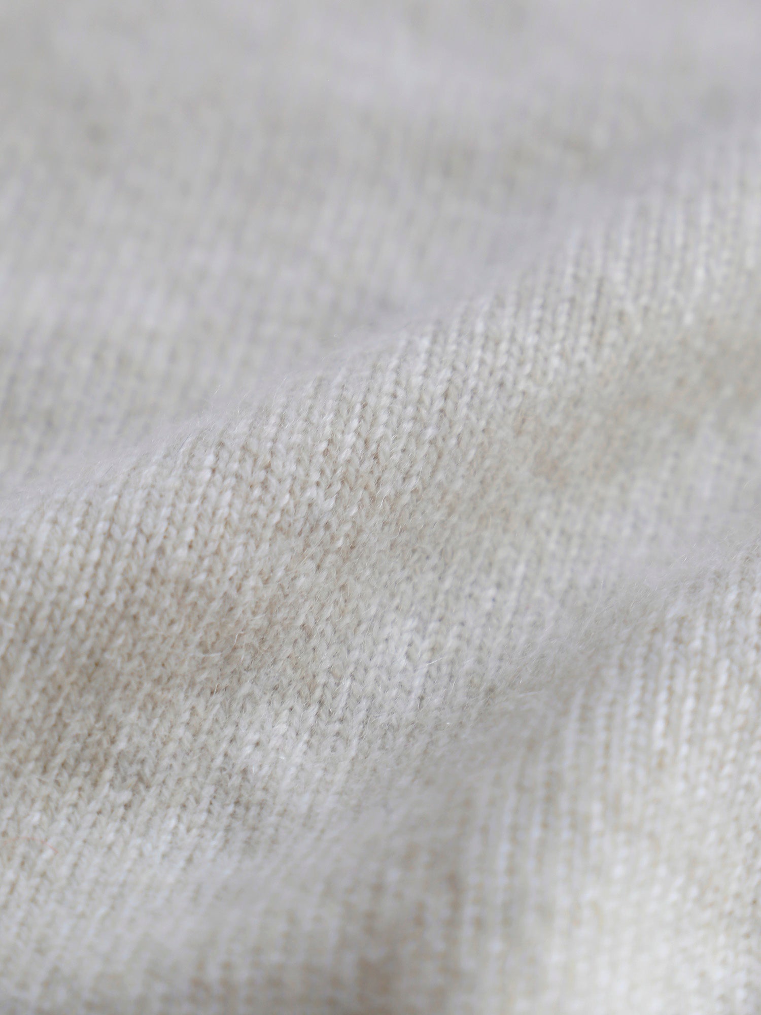 ブランネージュ（オフ白）