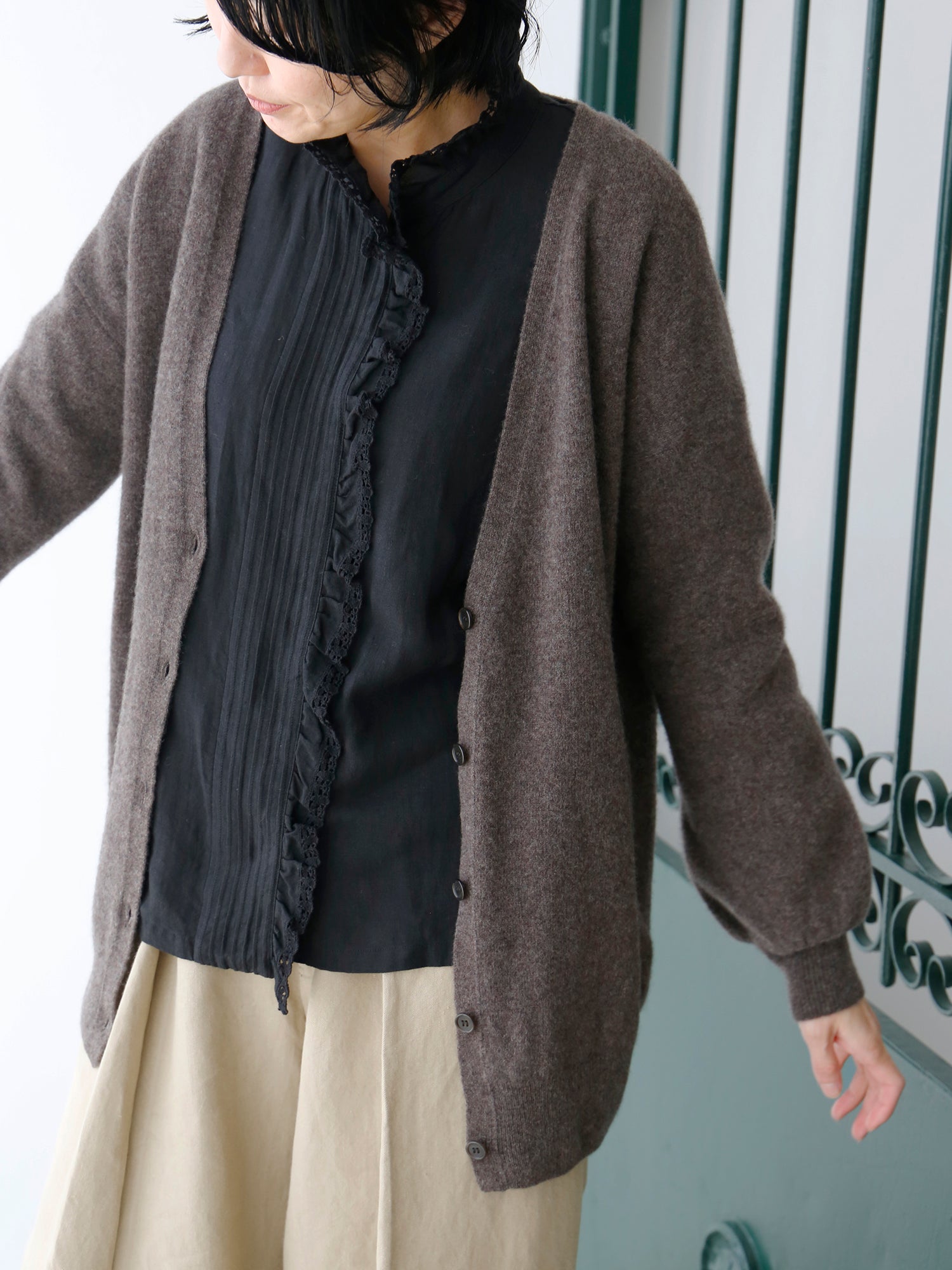 ブラウス：エロイーズ