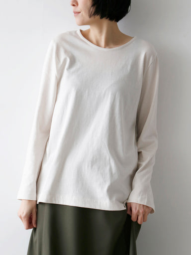 スカート：ジーナ（身長166cm）