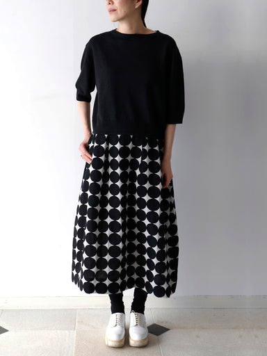 ニット：ネア（3月上～中旬お届け予定）（身長167cm）