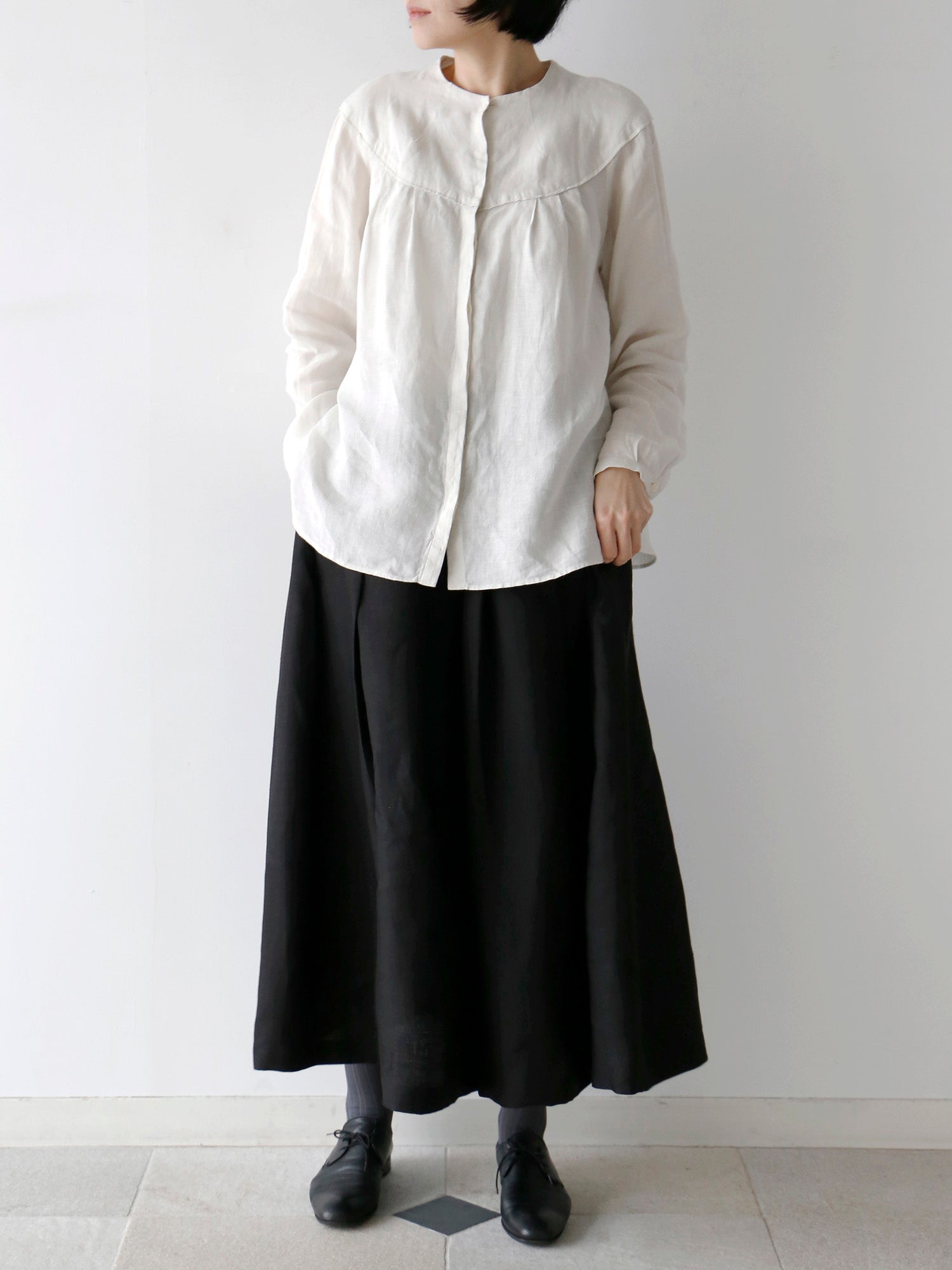 パンツ：シモナ