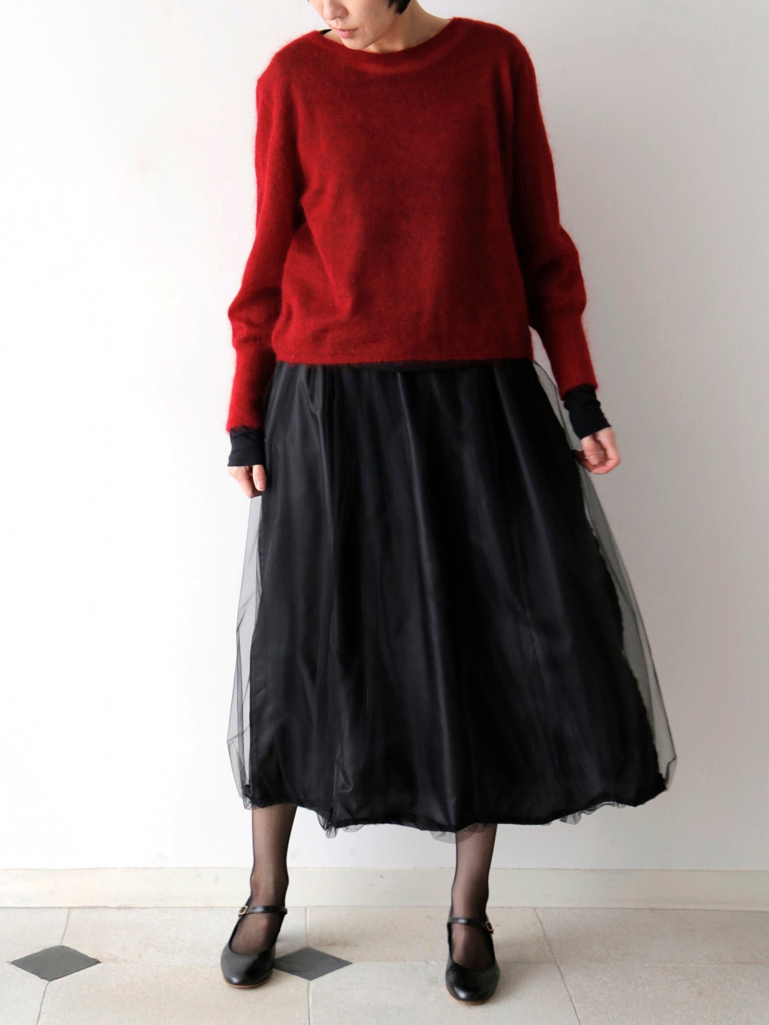 カットソー：HÉRNI No.30 ロングスリーブ<br>スカート：ノエリア（身長166cm）