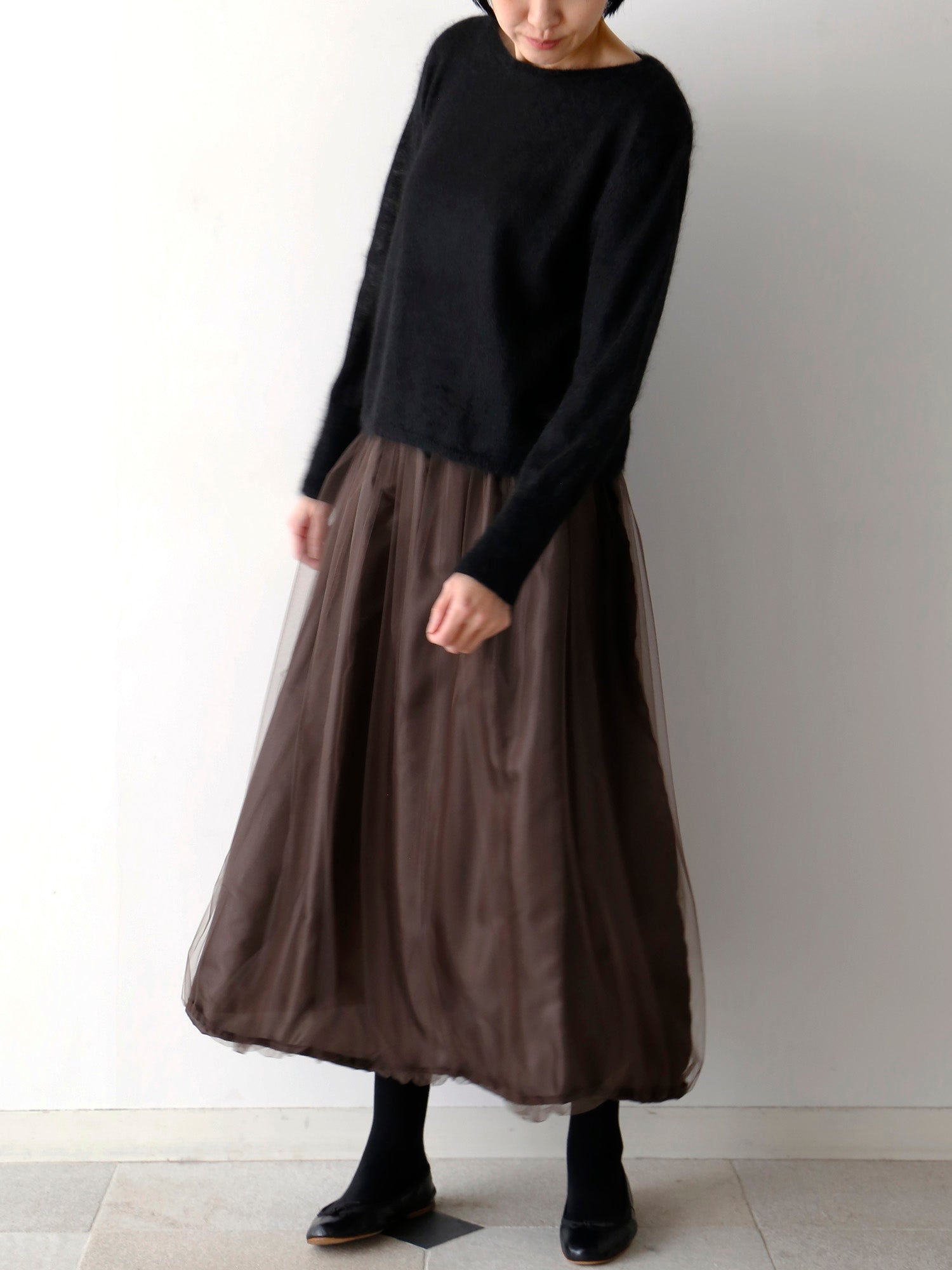 ニット：ダリア、カットソー：HÉRNI No.30 ロングスリーブ