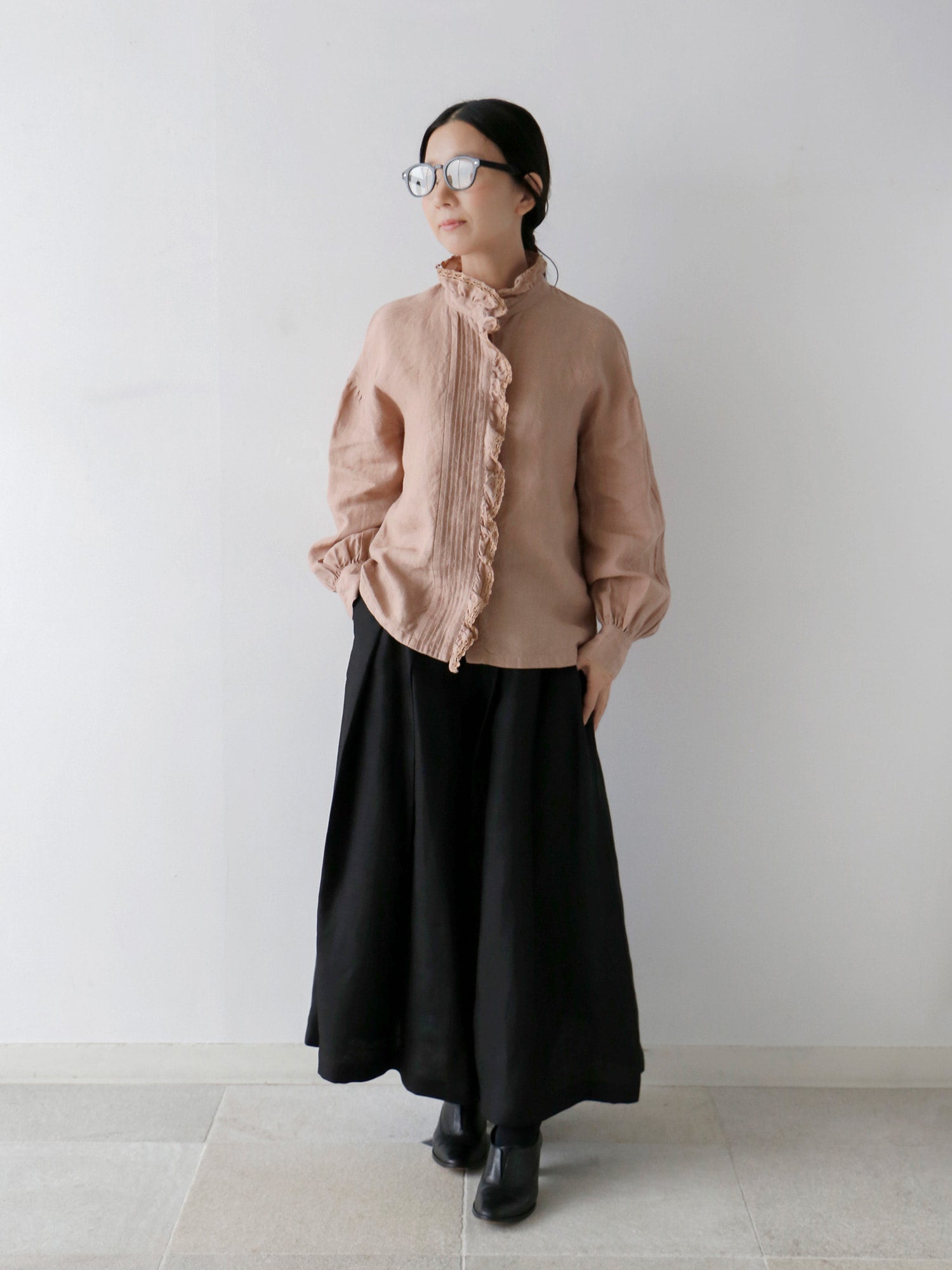 ローズ・ドラジェ36（身長153cm）<br>パンツ：シモナ