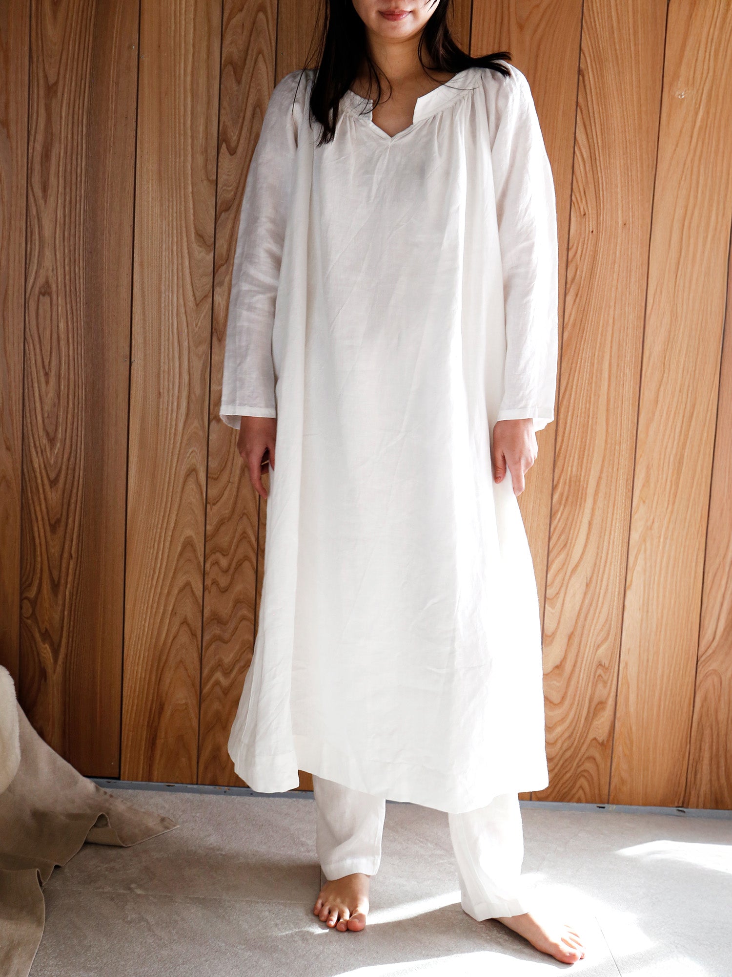 オフホワイト（身長167cm）