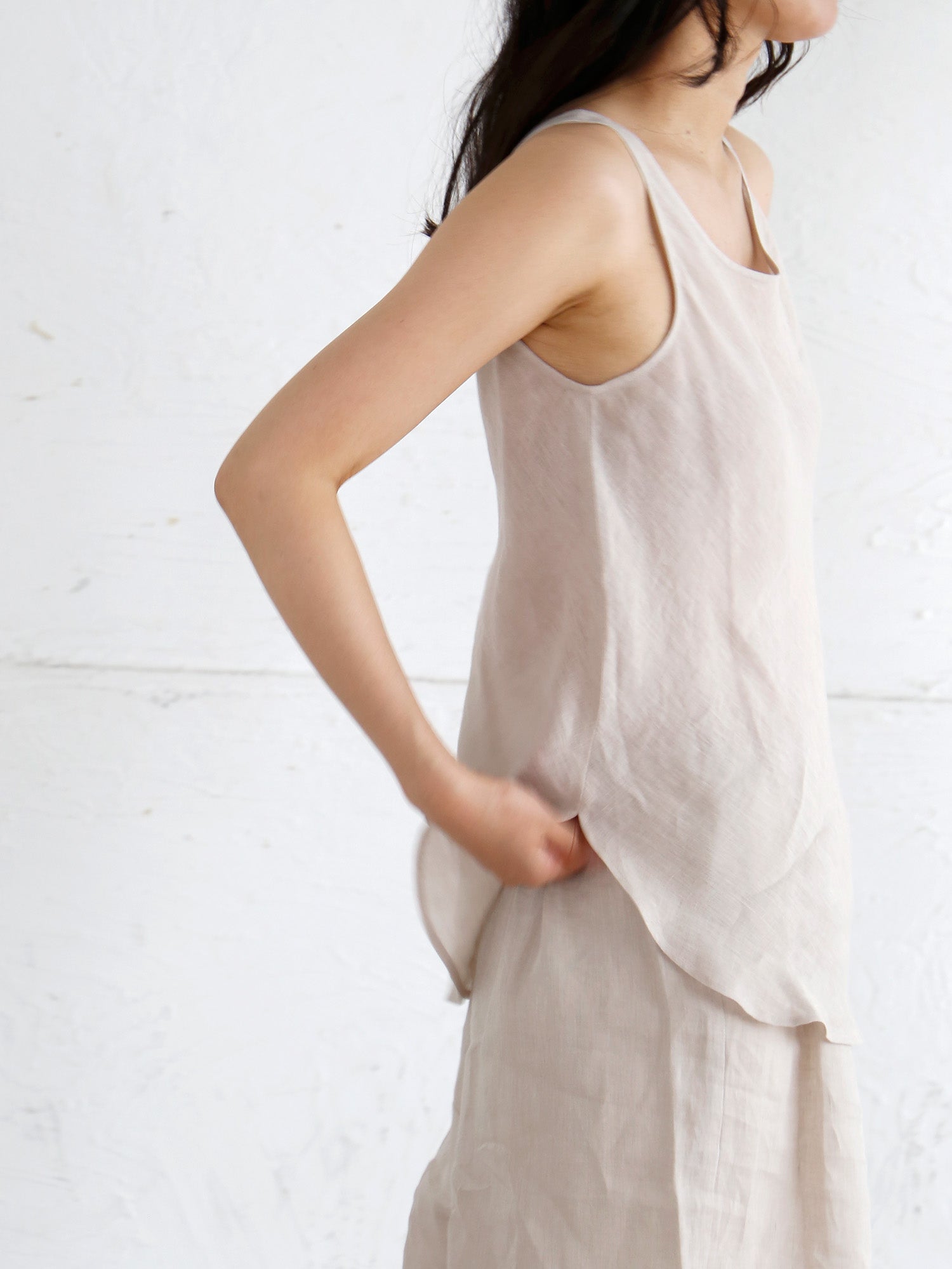 HÉRNI No.42 バイアスタンクトップ