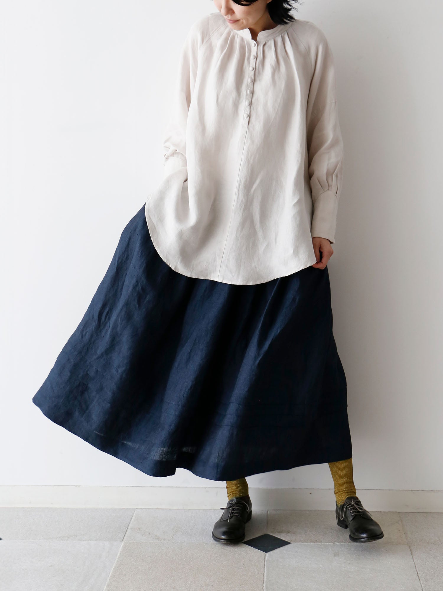 ドール<br>ブラウス：アデル、スカート：ローレン