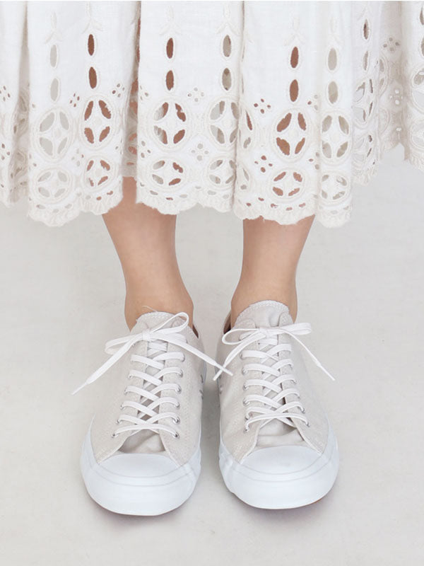 アンティークホワイト