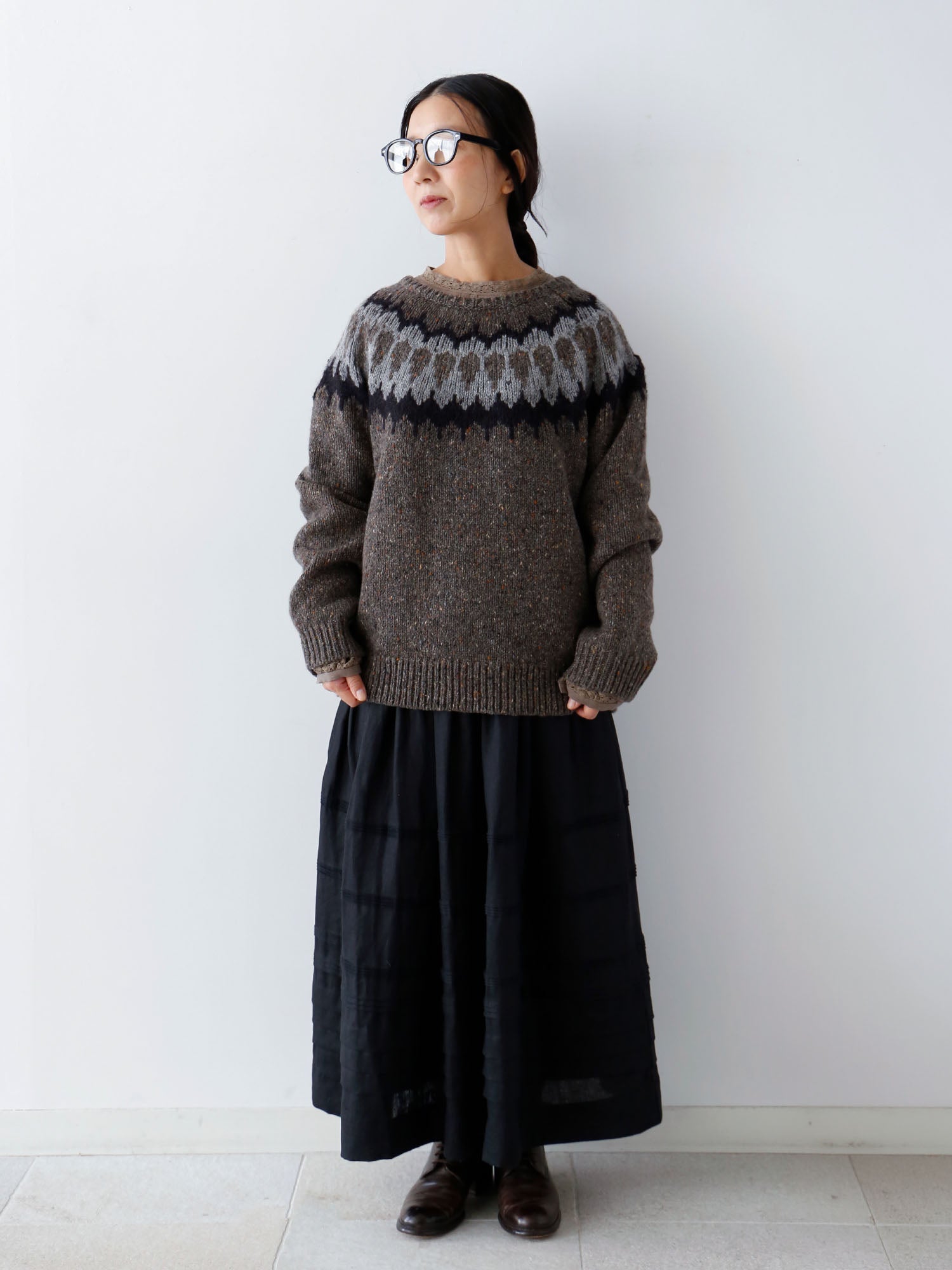 タバ36（身長153cm）<br>ニット：サイモン