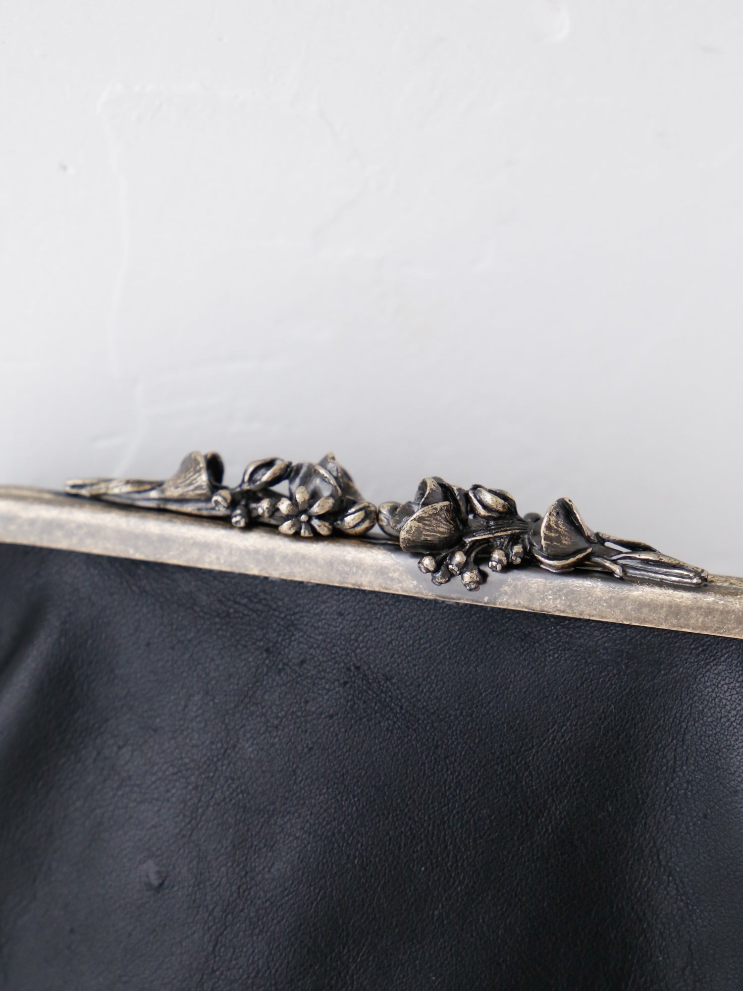 フラワー×ノアール<br>口金・革の参考写真